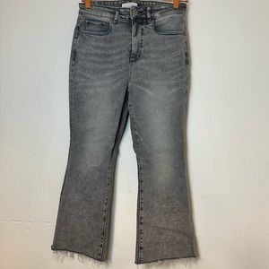 Loft curvy high waist kick crop in light grey wash size 28 / 6